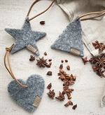 Stjerne, hjerte og juletræ lavet af Glerups uld fra Lübech Living - Tinashjem